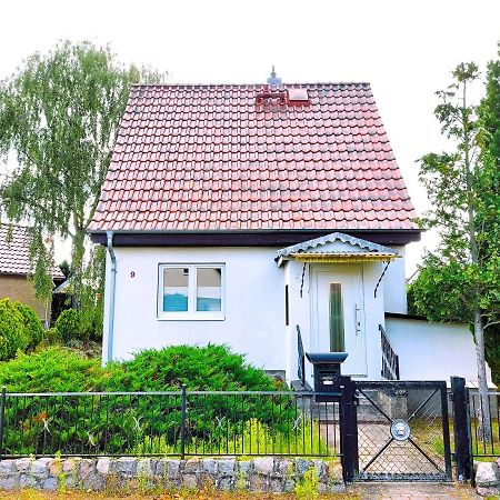 Ferienhaus Luise Нойштрелиц Экстерьер фото