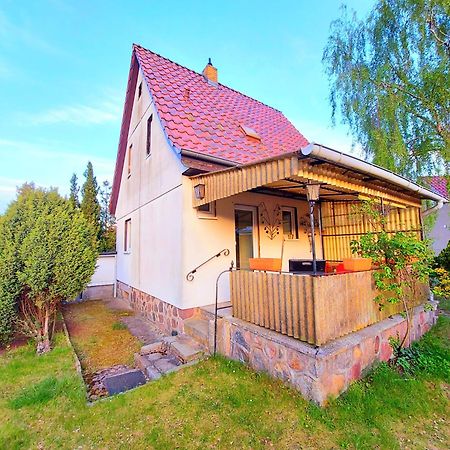 Ferienhaus Luise Нойштрелиц Экстерьер фото
