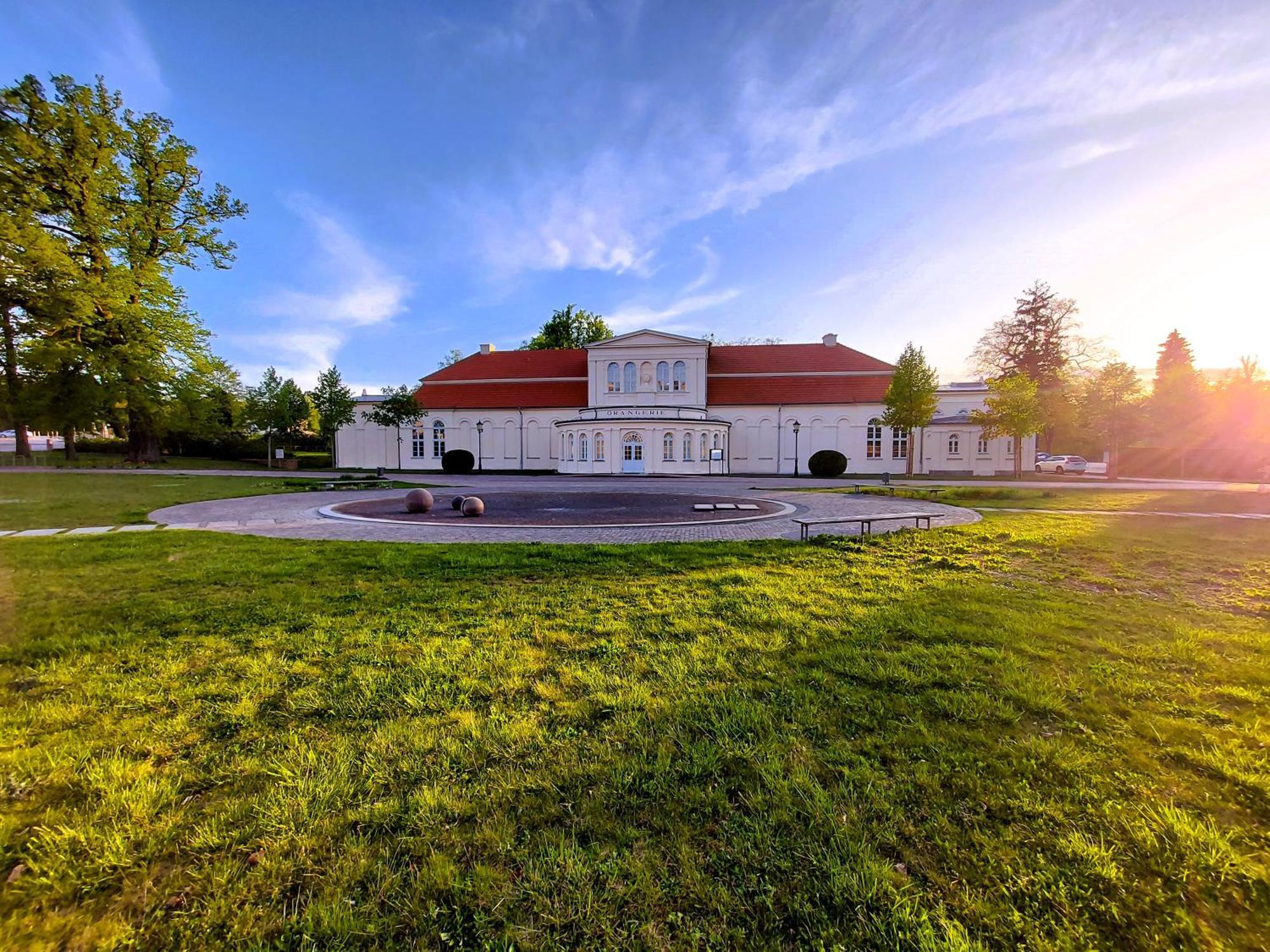 Ferienhaus Luise Нойштрелиц Экстерьер фото